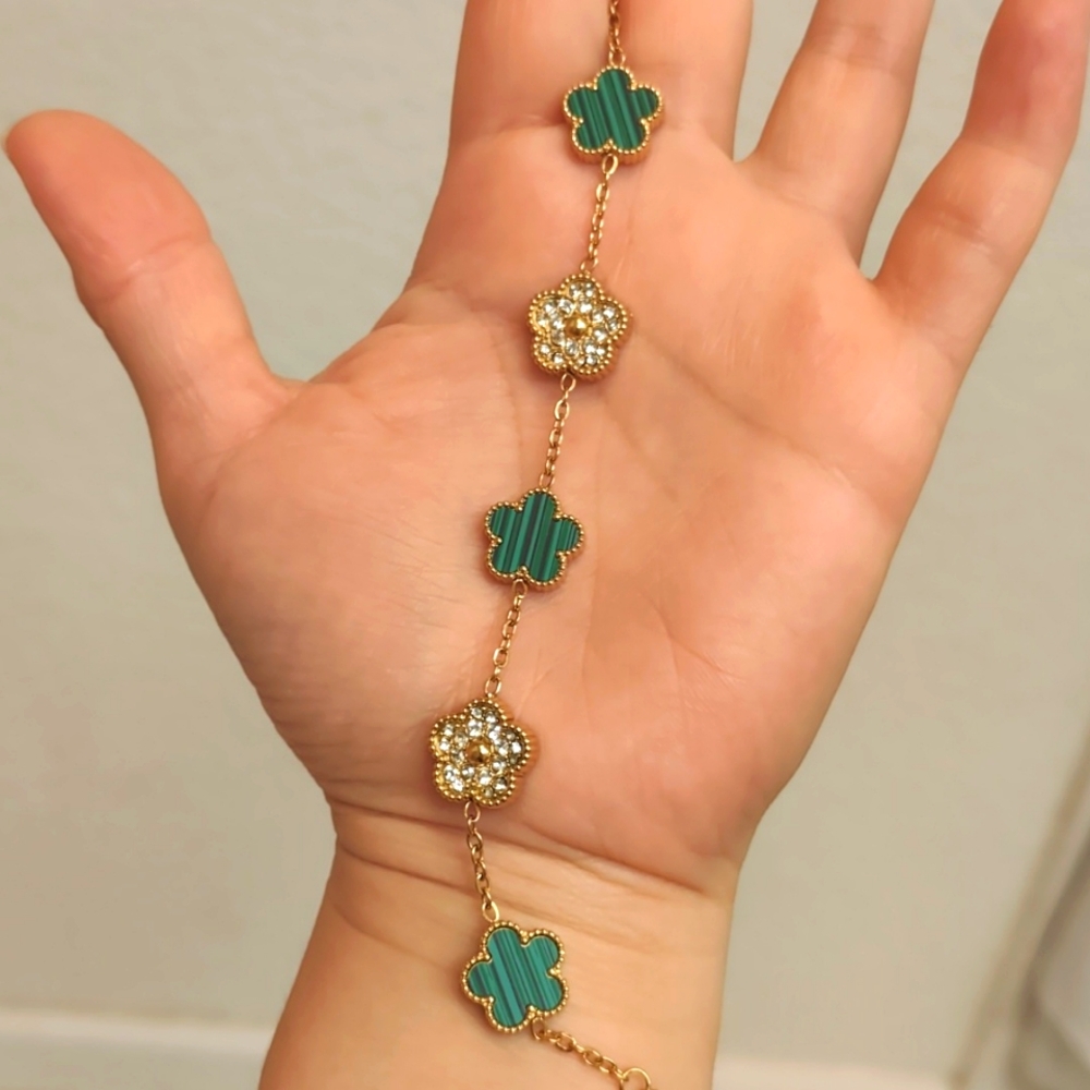 Clove bracelet